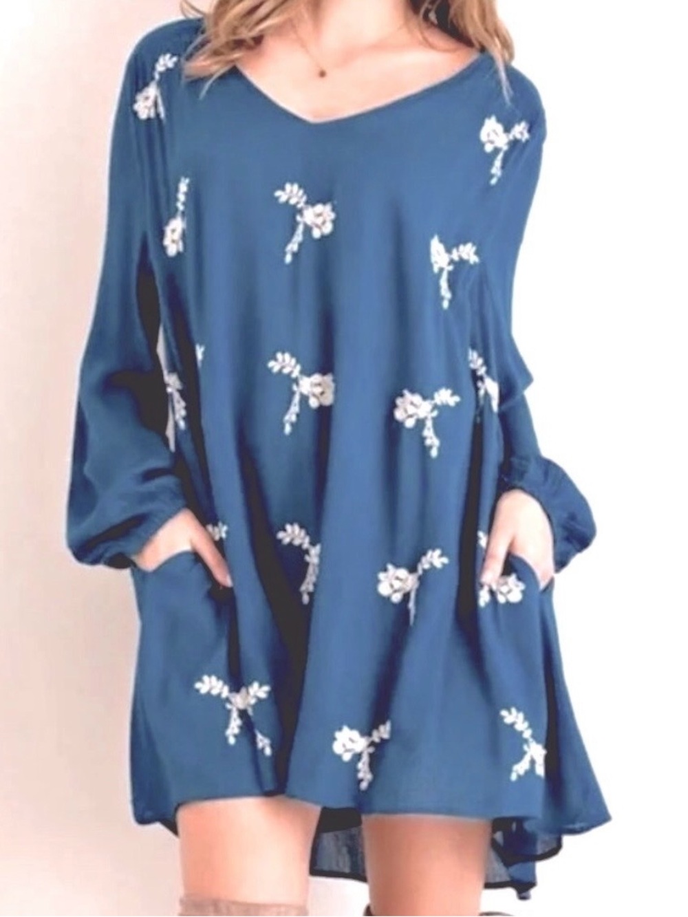 Sz M Altar'd State Blue Lexia Floral Embroidered Flowy Tunic Dress